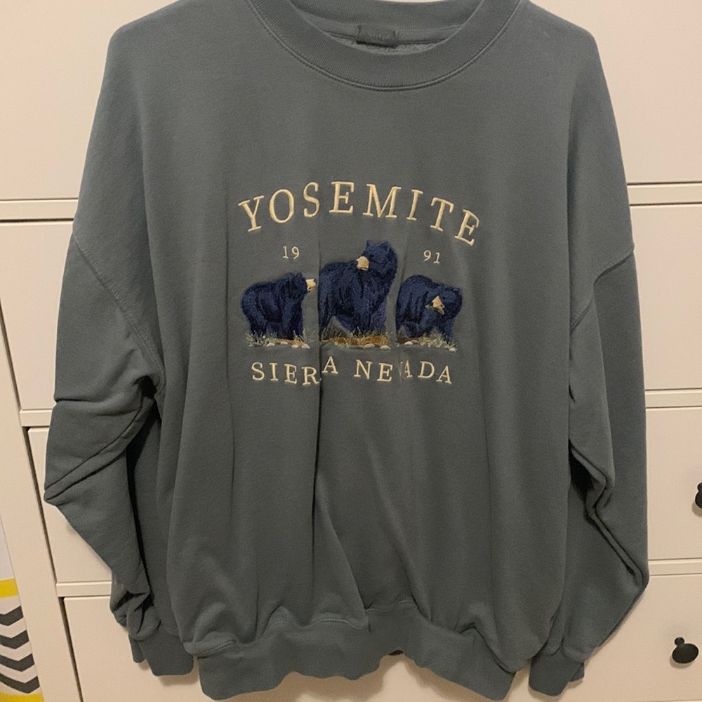 PacSun Yosemite Sierra Nevada Crewneck Sweatshirt